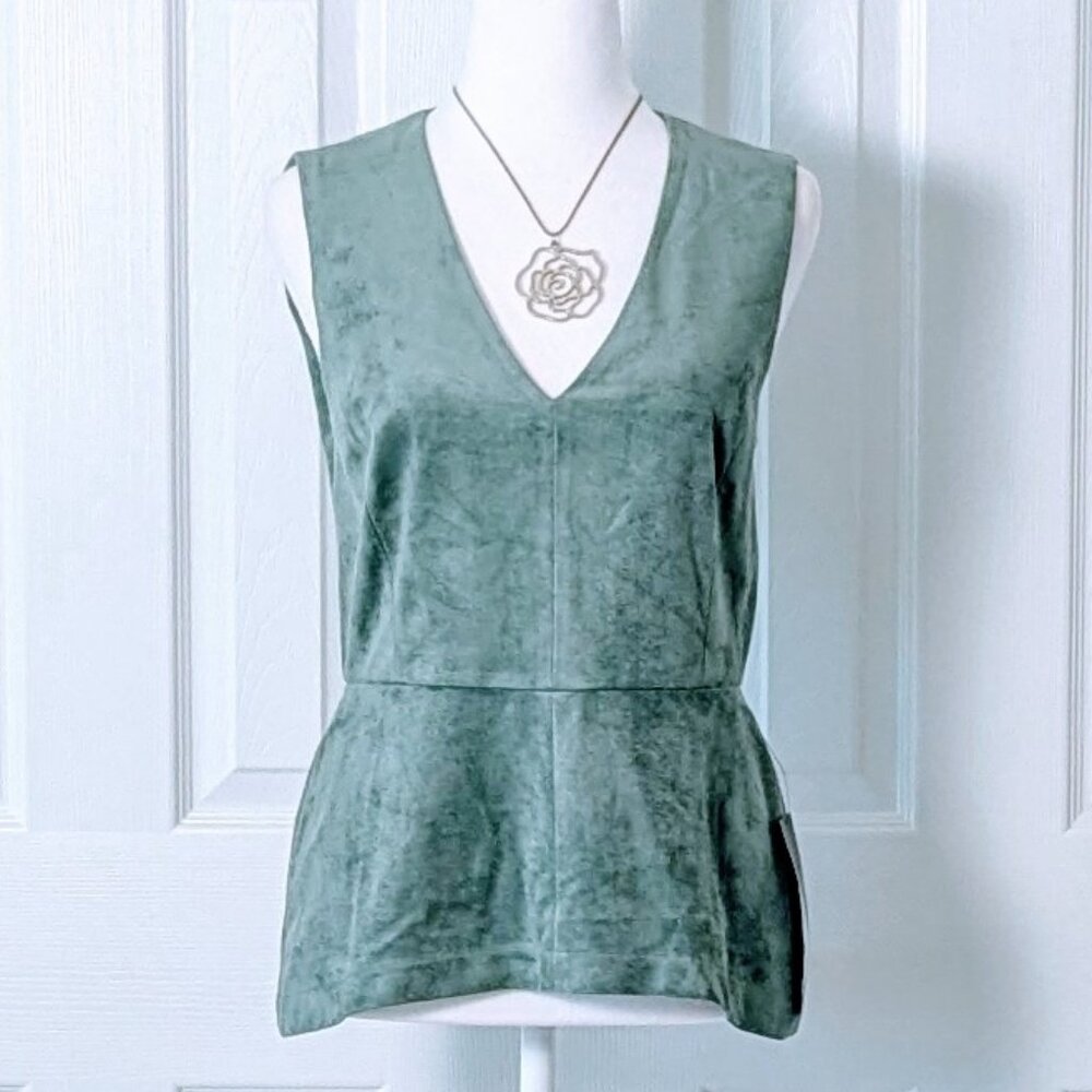 BCBGMAXAZRIA Women's Sleeveless VNeck Faux Suede Top Blouse  Size S  Green